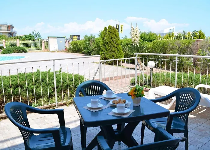 мезонет сиракови * 索佐波尔