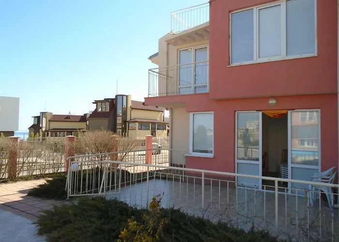 мезонет сиракови * Sozopol